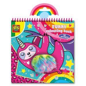 Carte de colorat cu blanita